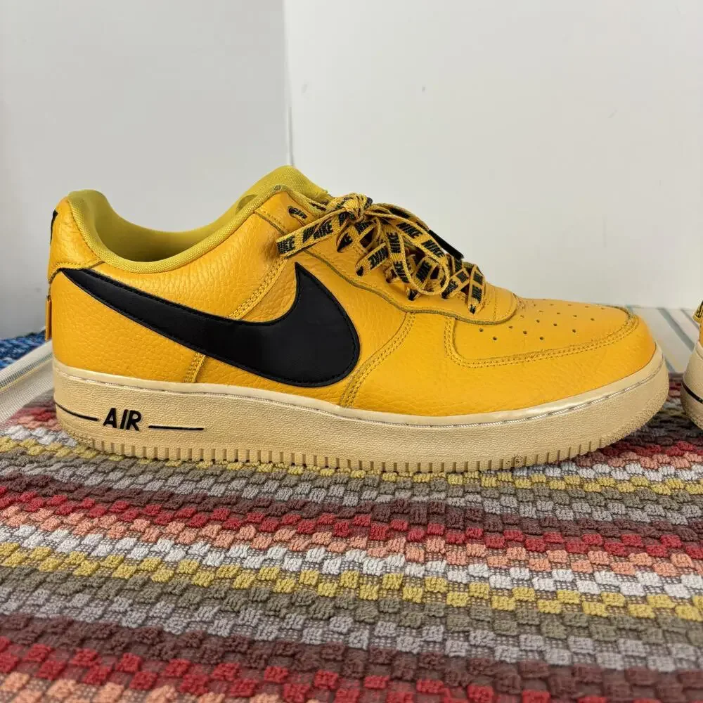 Nike Air Force 1 07 LV8 Shoes Mens Size 11 Yellow Black NBA AF-1 823511-701